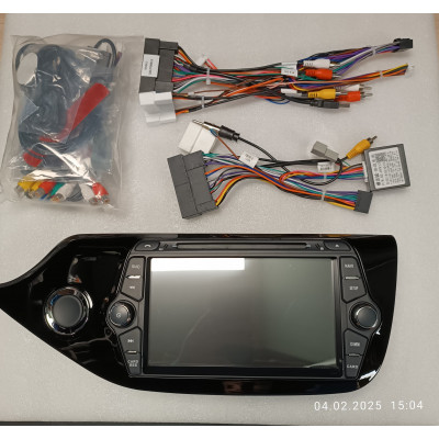 Штатная магнитола Carmedia MKD-8039-S10 Kia Ceed II (2012+) (рамка глянец) (Наличие СПБ)