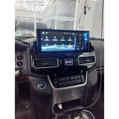 Штатная магнитола Radiola RDL-LC200 Low Toyota Land Cruiser 200 (2015+) Подходит на комплектацию без штатной навигации. (Наличие СПБ)